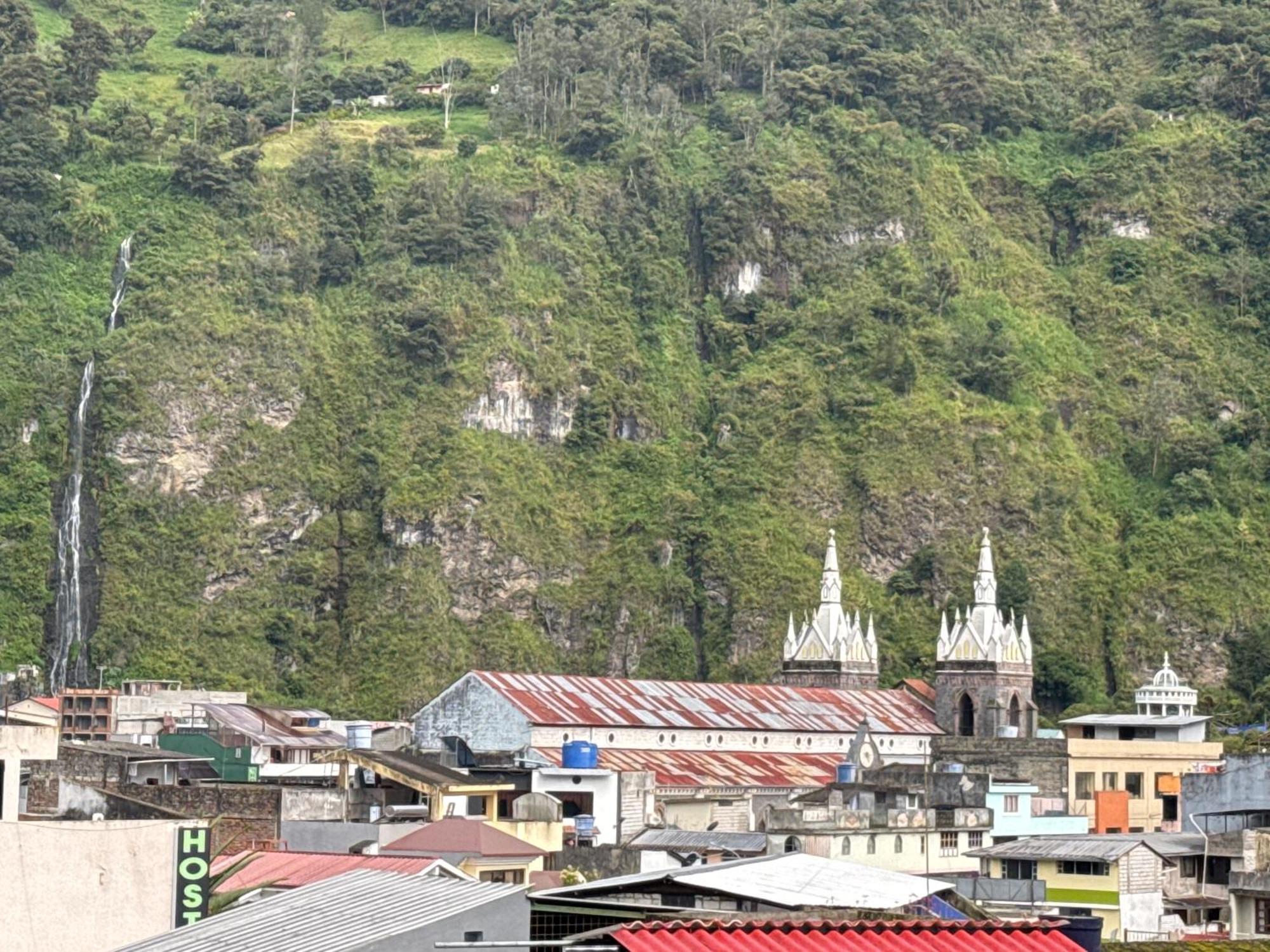 Hotel Donde Ivan Baños Kültér fotó